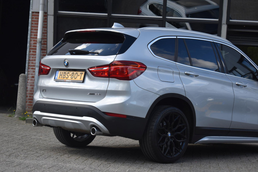 BMW X1 xDrive25i High Executive Pano ACC Camera BMW X1 xDrive25i High Executive Pano ACC Camera