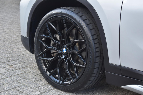 BMW X1 xDrive25i High Executive Pano ACC Camera BMW X1 xDrive25i High Executive Pano ACC Camera