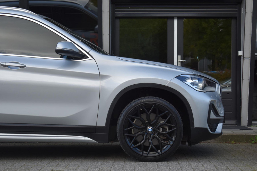BMW X1 xDrive25i High Executive Pano ACC Camera BMW X1 xDrive25i High Executive Pano ACC Camera