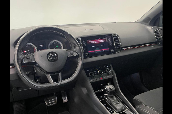 Škoda Karoq 1.5 TSI DSG Sportline Navigatie Apple Carplay/Android Auto Camera Parkeersensoren Cruise Control Elektrische achterklep Stoelverwarming Virtual Cockpit Climate Control Lichtmetalen velgen