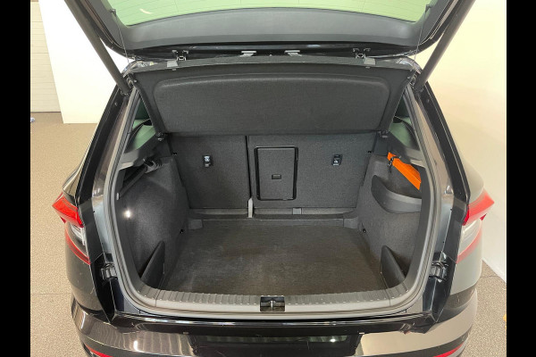Škoda Karoq 1.5 TSI DSG Sportline Navigatie Apple Carplay/Android Auto Camera Parkeersensoren Cruise Control Elektrische achterklep Stoelverwarming Virtual Cockpit Climate Control Lichtmetalen velgen