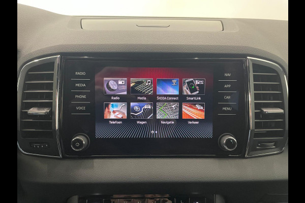 Škoda Karoq 1.5 TSI DSG Sportline Navigatie Apple Carplay/Android Auto Camera Parkeersensoren Cruise Control Elektrische achterklep Stoelverwarming Virtual Cockpit Climate Control Lichtmetalen velgen