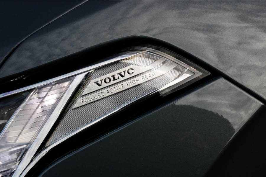 Volvo XC90 2.0 T8 Recharge AWD R-Design - PANO - TREKHAAK - BOWERS WILKINS Volvo XC90 2.0 T8 Recharge AWD R-Design - PANO - TREKHAAK - BOWERS WILKINS