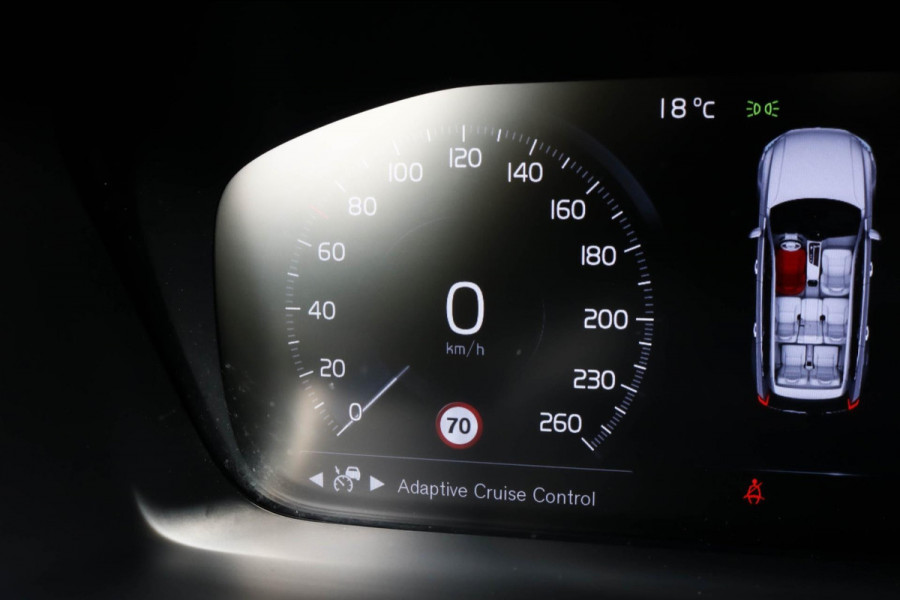 Volvo XC90 2.0 T8 Recharge AWD R-Design - PANO - TREKHAAK - BOWERS WILKINS Volvo XC90 2.0 T8 Recharge AWD R-Design - PANO - TREKHAAK - BOWERS WILKINS