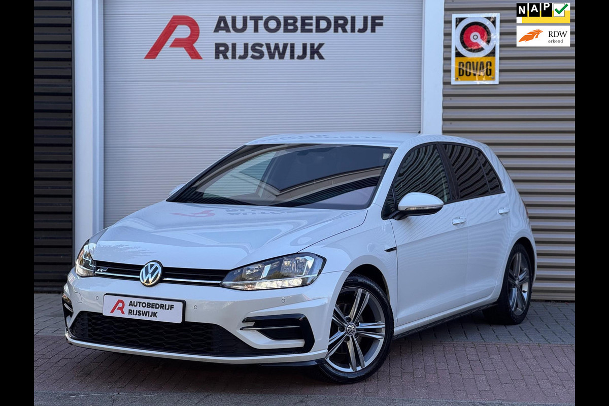 Volkswagen Golf 1.5 TSI 3x R-Line Dynaudio/Virtual/AppleCarPlay/Camera Volkswagen Golf 1.5 TSI 3x R-Line Dynaudio/Virtual/AppleCarPlay/Camera