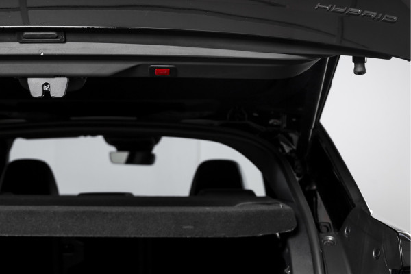 Peugeot 3008 1.2 Hybrid 145 GT | Dig. Cockpit | Adapt. Cruise | Stoel-+stuurverw. | PDC | Camera | NAV+App. Connect | ECC | 19" LM | 6129