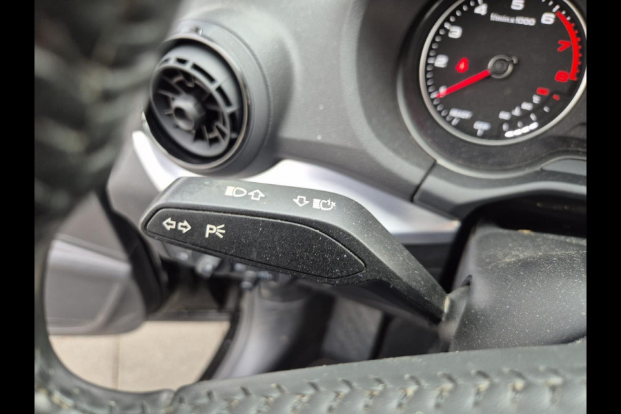 Audi Q2 1.0 TFSI Sport Pro Line | automaat | navigatie | PDC | sportstoelen | cruise control | dealer onderhouden Audi Q2 1.0 TFSI Sport Pro Line | automaat | navigatie | PDC | sportstoelen | cruise control | dealer onderhouden