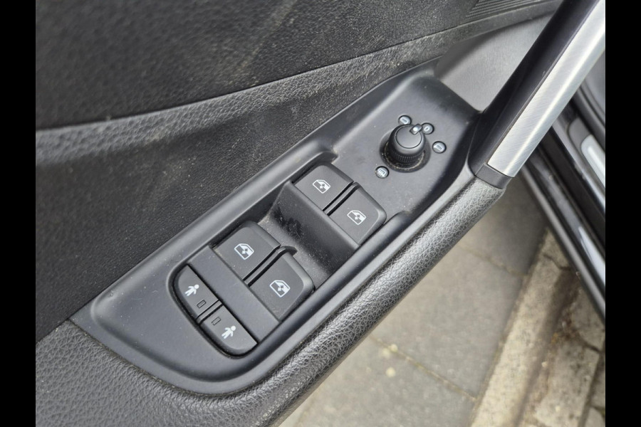 Audi Q2 1.0 TFSI Sport Pro Line | automaat | navigatie | PDC | sportstoelen | cruise control | dealer onderhouden Audi Q2 1.0 TFSI Sport Pro Line | automaat | navigatie | PDC | sportstoelen | cruise control | dealer onderhouden