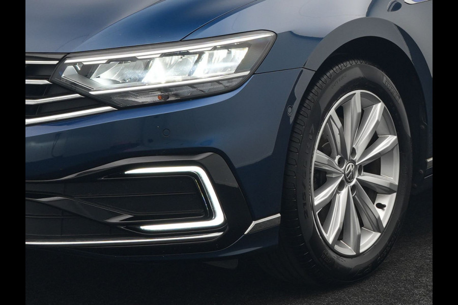 Volkswagen Passat Variant 1.4 TSI PHEV GTE Business Plug In Hyrbid 218pk Dealer O.H PHEV | Panodak | Adaptive Cruise | Alcantara Sportstoelen Massage & Verwarmd | Apple Carplay | Camera | Virtual | Navigatie | Keyless | Blis | DAB | Volkswagen Passat Variant 1.4 TSI PHEV GTE Business Plug In Hyrbid 218pk Dealer O.H PHEV | Panodak | Adaptive Cruise | Alcantara Sportstoelen Massage & Verwarmd | Apple Carplay | Camera | Virtual | Navigatie | Keyless | Blis | DAB |