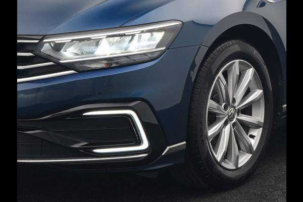 Volkswagen Passat Variant 1.4 TSI PHEV GTE Business Plug In Hyrbid 218pk Dealer O.H PHEV | Panodak | Adaptive Cruise | Alcantara Sportstoelen Massage & Verwarmd | Apple Carplay | Camera | Virtual | Navigatie | Keyless | Blis | DAB | Volkswagen Passat Variant 1.4 TSI PHEV GTE Business Plug In Hyrbid 218pk Dealer O.H PHEV | Panodak | Adaptive Cruise | Alcantara Sportstoelen Massage & Verwarmd | Apple Carplay | Camera | Virtual | Navigatie | Keyless | Blis | DAB |