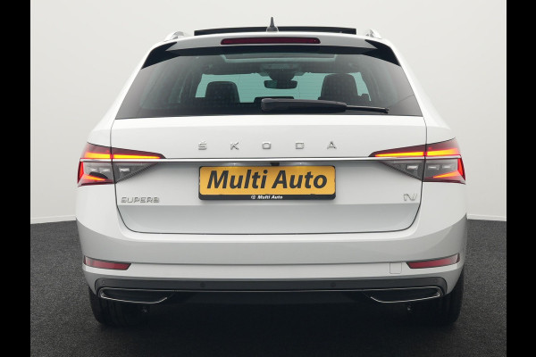 Škoda Superb Combi 1.4 TSI iV Laurin & Klement Plug In Hybrid 218pk Dealer O.H PHEV | Trekhaak Af Fabriek | Panodak | Adaptive Cruise | Lederen Sportstoelen Memory & Massage | Canton Audio | Apple Carplay | Keyless | Blis | Navigatie | Stoelen & Stuur Verwarmd | Virtual