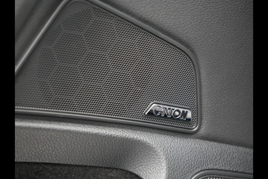 Škoda Superb Combi 1.4 TSI iV Laurin & Klement Plug In Hybrid 218pk Dealer O.H PHEV | Trekhaak Af Fabriek | Panodak | Adaptive Cruise | Lederen Sportstoelen Memory & Massage | Canton Audio | Apple Carplay | Keyless | Blis | Navigatie | Stoelen & Stuur Verwarmd | Virtual