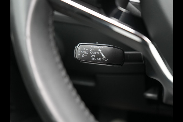 Škoda Superb Combi 1.4 TSI iV Laurin & Klement Plug In Hybrid 218pk Dealer O.H PHEV | Trekhaak Af Fabriek | Panodak | Adaptive Cruise | Lederen Sportstoelen Memory & Massage | Canton Audio | Apple Carplay | Keyless | Blis | Navigatie | Stoelen & Stuur Verwarmd | Virtual