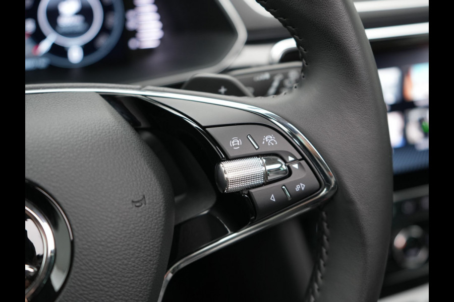 Škoda Superb Combi 1.4 TSI iV Laurin & Klement Plug In Hybrid 218pk Dealer O.H PHEV | Trekhaak Af Fabriek | Panodak | Adaptive Cruise | Lederen Sportstoelen Memory & Massage | Canton Audio | Apple Carplay | Keyless | Blis | Navigatie | Stoelen & Stuur Verwarmd | Virtual