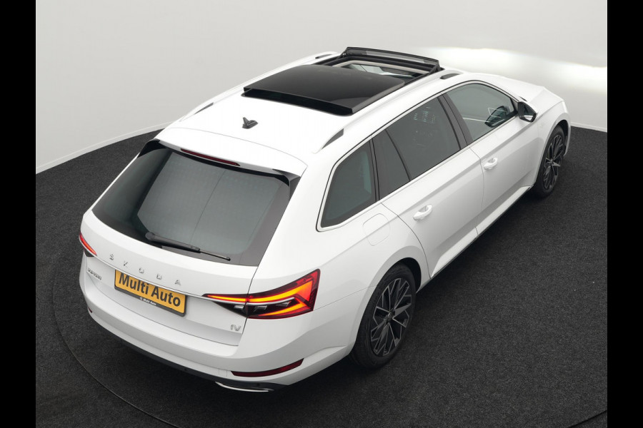 Škoda Superb Combi 1.4 TSI iV Laurin & Klement Plug In Hybrid 218pk Dealer O.H PHEV | Trekhaak Af Fabriek | Panodak | Adaptive Cruise | Lederen Sportstoelen Memory & Massage | Canton Audio | Apple Carplay | Keyless | Blis | Navigatie | Stoelen & Stuur Verwarmd | Virtual