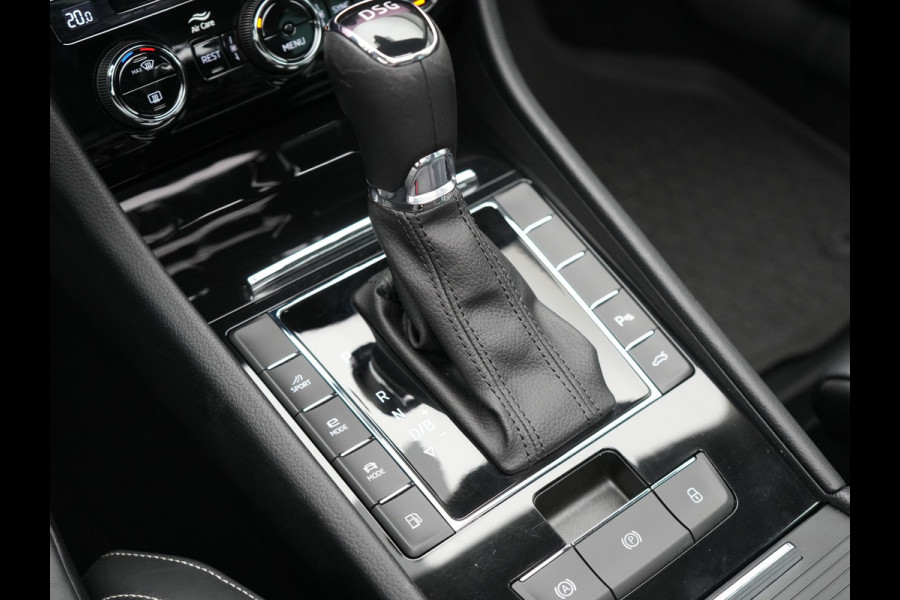 Škoda Superb Combi 1.4 TSI iV Laurin & Klement Plug In Hybrid 218pk Dealer O.H PHEV | Trekhaak Af Fabriek | Panodak | Adaptive Cruise | Lederen Sportstoelen Memory & Massage | Canton Audio | Apple Carplay | Keyless | Blis | Navigatie | Stoelen & Stuur Verwarmd | Virtual