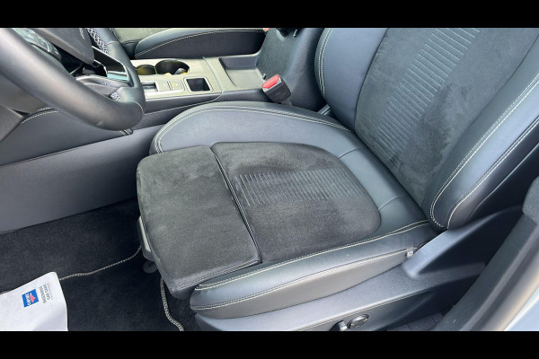 Ford Kuga 2.5 FHEV Active X 190pk | Driver Assistance Pack | Technology Pack | Winterpack | Panoramadak | All Weather Banden | Geen stekker nodig