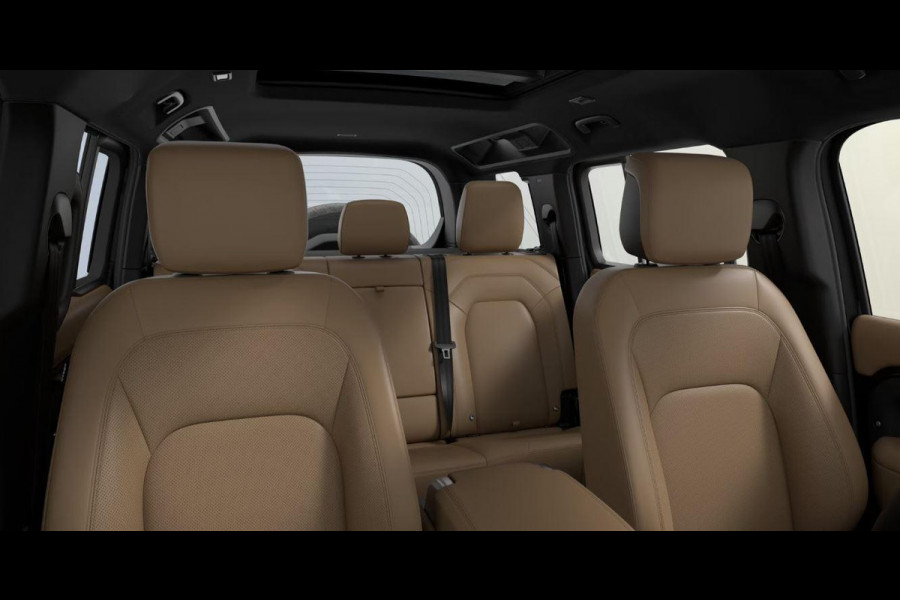 Land Rover Defender 110 2.0 P300e 110 X-Dynamic HSE Land Rover Defender 110 2.0 P300e 110 X-Dynamic HSE