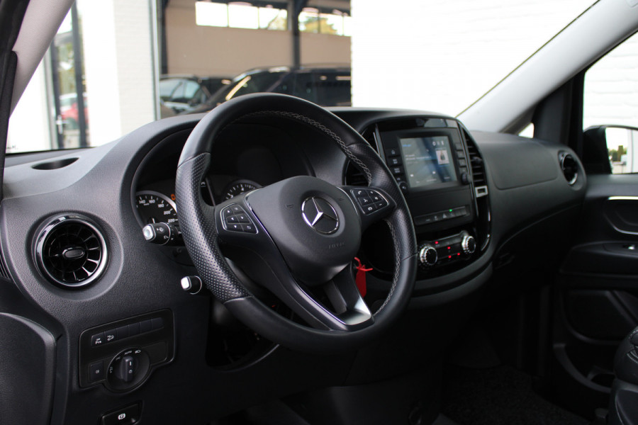 Mercedes-Benz Vito 116 CDI / Aut / Lang / 4x4 / DC / Led-Xenon / Leer / Vol Opties / NIEUWSTAAT Mercedes-Benz Vito 116 CDI / Aut / Lang / 4x4 / DC / Led-Xenon / Leer / Vol Opties / NIEUWSTAAT