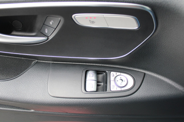 Mercedes-Benz Vito 116 CDI / Aut / Lang / 4x4 / DC / Led-Xenon / Leer / Vol Opties / NIEUWSTAAT Mercedes-Benz Vito 116 CDI / Aut / Lang / 4x4 / DC / Led-Xenon / Leer / Vol Opties / NIEUWSTAAT