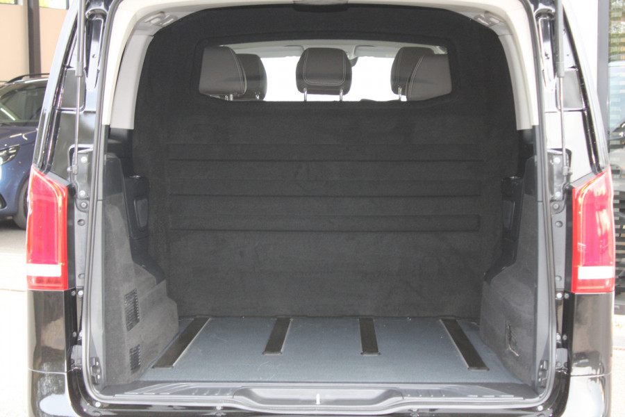 Mercedes-Benz Vito 116 CDI / Aut / Lang / 4x4 / DC / Led-Xenon / Leer / Vol Opties / NIEUWSTAAT Mercedes-Benz Vito 116 CDI / Aut / Lang / 4x4 / DC / Led-Xenon / Leer / Vol Opties / NIEUWSTAAT