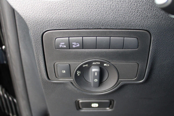 Mercedes-Benz Vito 116 CDI / Aut / Lang / 4x4 / DC / Led-Xenon / Leer / Vol Opties / NIEUWSTAAT Mercedes-Benz Vito 116 CDI / Aut / Lang / 4x4 / DC / Led-Xenon / Leer / Vol Opties / NIEUWSTAAT