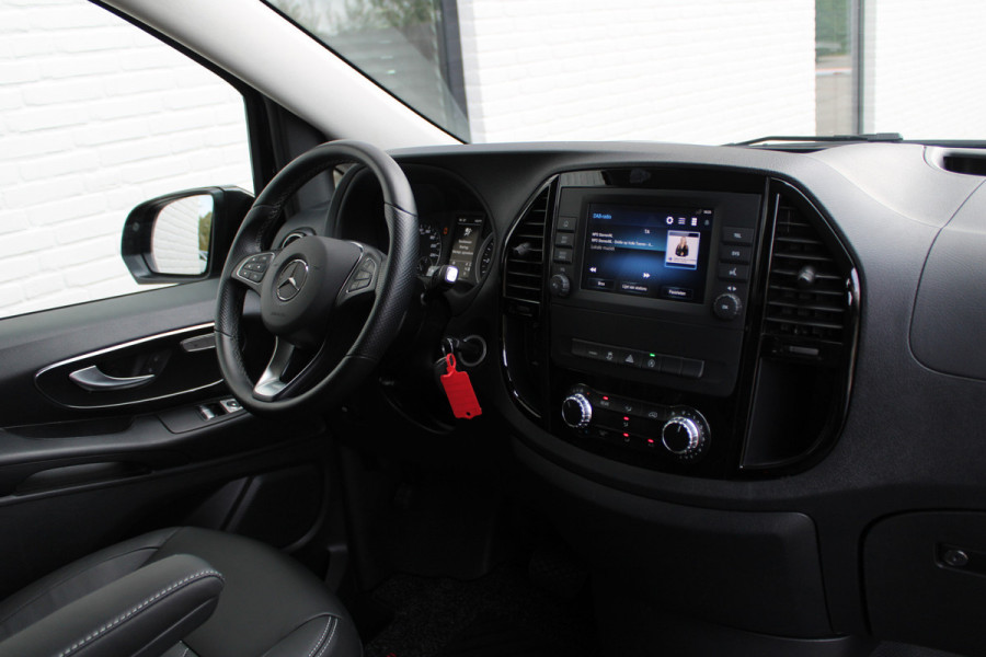 Mercedes-Benz Vito 116 CDI / Aut / Lang / 4x4 / DC / Led-Xenon / Leer / Vol Opties / NIEUWSTAAT Mercedes-Benz Vito 116 CDI / Aut / Lang / 4x4 / DC / Led-Xenon / Leer / Vol Opties / NIEUWSTAAT