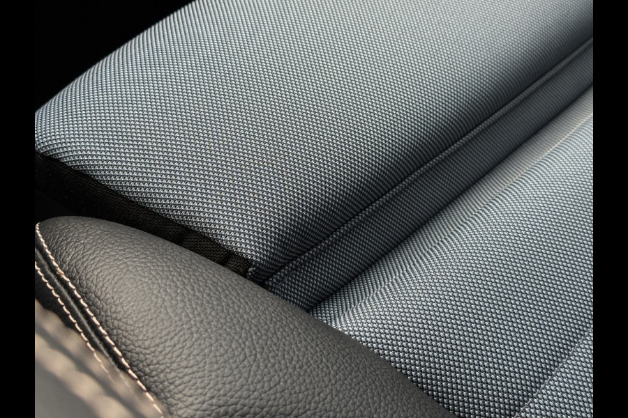 Mercedes-Benz EQC 400 4MATIC Premium 80 kWh | Schuifdak | Bowers & Wilkins | Memory