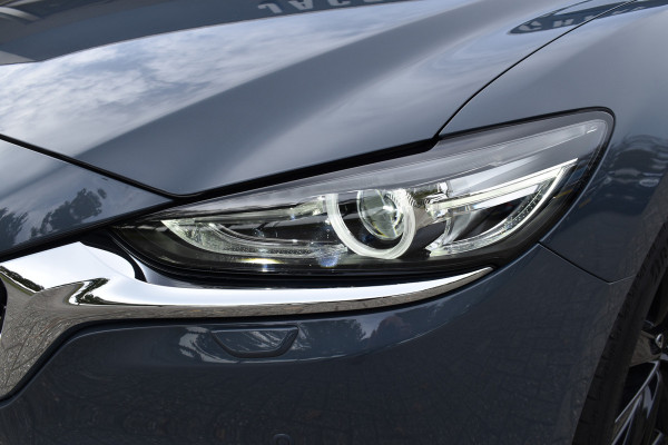 Mazda 6 Sportbreak 2.0 SA G 165 Luxury Automaat  / Navi / Adap. Cruise / 19" LM / Carplay / Cameras / Keyless / Stoelverw. + ventilatie Mazda 6 Sportbreak 2.0 SA G 165 Luxury Automaat  / Navi / Adap. Cruise / 19" LM / Carplay / Cameras / Keyless / Stoelverw. + ventilatie