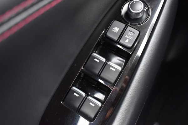 Mazda 6 Sportbreak 2.0 SA G 165 Luxury Automaat  / Navi / Adap. Cruise / 19" LM / Carplay / Cameras / Keyless / Stoelverw. + ventilatie Mazda 6 Sportbreak 2.0 SA G 165 Luxury Automaat  / Navi / Adap. Cruise / 19" LM / Carplay / Cameras / Keyless / Stoelverw. + ventilatie
