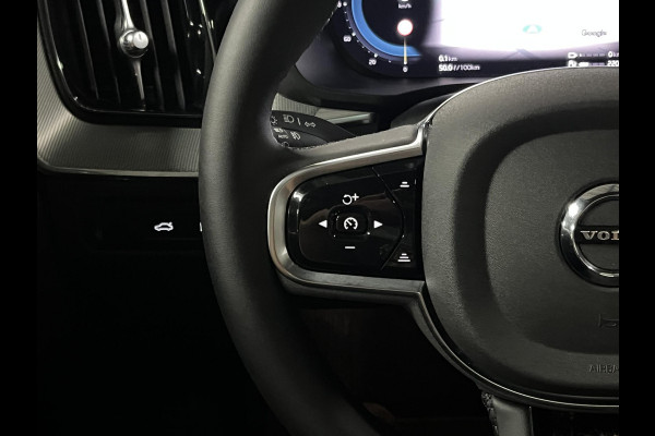 Volvo XC60 2.0 T6 Plug-in hybrid Black Edition | Open dak | Adapt. Cruise | Stoel-/Stuurverwarming | Memory seats | 21"