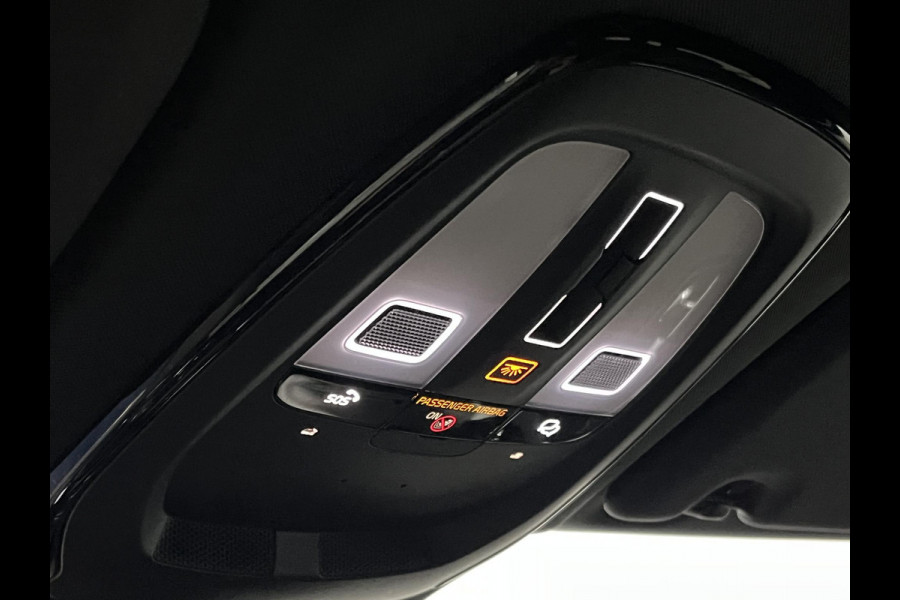 Volvo XC60 2.0 T6 Plug-in hybrid Black Edition | Open dak | Adapt. Cruise | Stoel-/Stuurverwarming | Memory seats | 21"