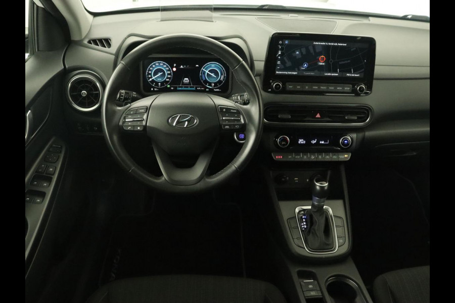 Hyundai Kona 1.6 GDI HEV Fashion | Head-Up | Adaptive cruise | Camera | Carplay | Krell Audio | Keyless | Navigatie | Digital Cockpit | Climate control Hyundai Kona 1.6 GDI HEV Fashion | Head-Up | Adaptive cruise | Camera | Carplay | Krell Audio | Keyless | Navigatie | Digital Cockpit | Climate control