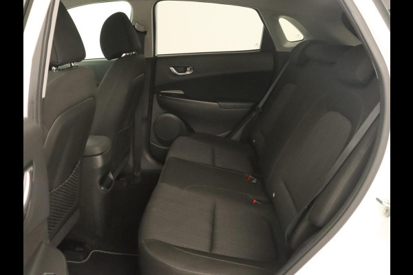 Hyundai Kona 1.6 GDI HEV Fashion | Head-Up | Adaptive cruise | Camera | Carplay | Krell Audio | Keyless | Navigatie | Digital Cockpit | Climate control Hyundai Kona 1.6 GDI HEV Fashion | Head-Up | Adaptive cruise | Camera | Carplay | Krell Audio | Keyless | Navigatie | Digital Cockpit | Climate control