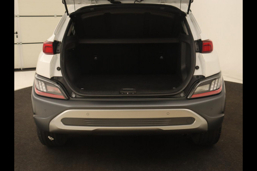 Hyundai Kona 1.6 GDI HEV Fashion | Head-Up | Adaptive cruise | Camera | Carplay | Krell Audio | Keyless | Navigatie | Digital Cockpit | Climate control Hyundai Kona 1.6 GDI HEV Fashion | Head-Up | Adaptive cruise | Camera | Carplay | Krell Audio | Keyless | Navigatie | Digital Cockpit | Climate control