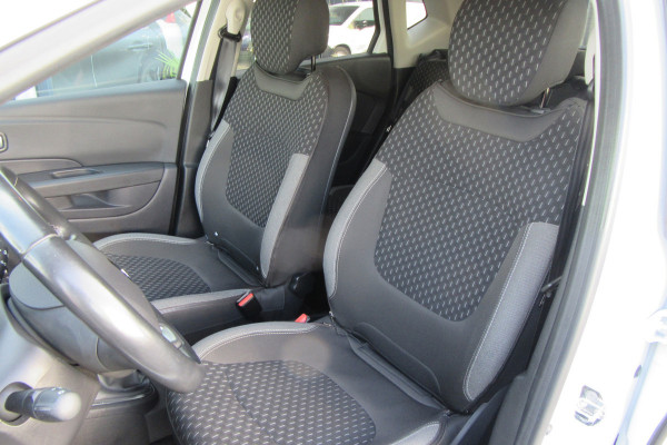 Renault Captur 0.9 TCe Intens, Navigatie, Camera, Blind Spot, Trekhaak Renault Captur 0.9 TCe Intens, Navigatie, Camera, Blind Spot, Trekhaak