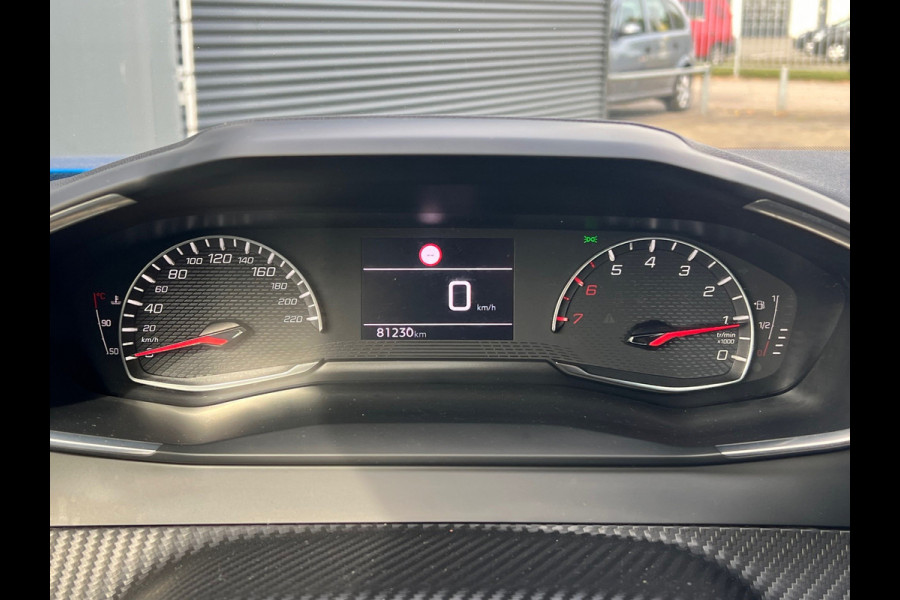 Peugeot 2008 BWJ 2021 | 1.2 101PK Active Pack | CLIMA | CARPLAY | NAVI | CAMERA | PRIVACY GLASS | PDC | LICHTMETAAL