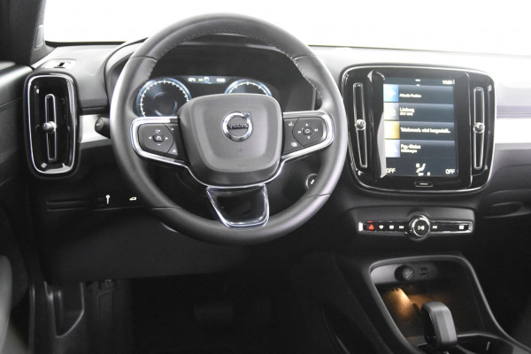 Volvo XC40 1.5 T2 Core *1ste Eigenaar*Navigatie*Memory*Camera* Volvo XC40 1.5 T2 Core *1ste Eigenaar*Navigatie*Memory*Camera*