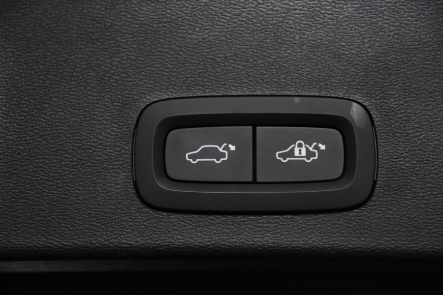 Volvo XC40 1.5 T2 Core *1ste Eigenaar*Navigatie*Memory*Camera* Volvo XC40 1.5 T2 Core *1ste Eigenaar*Navigatie*Memory*Camera*