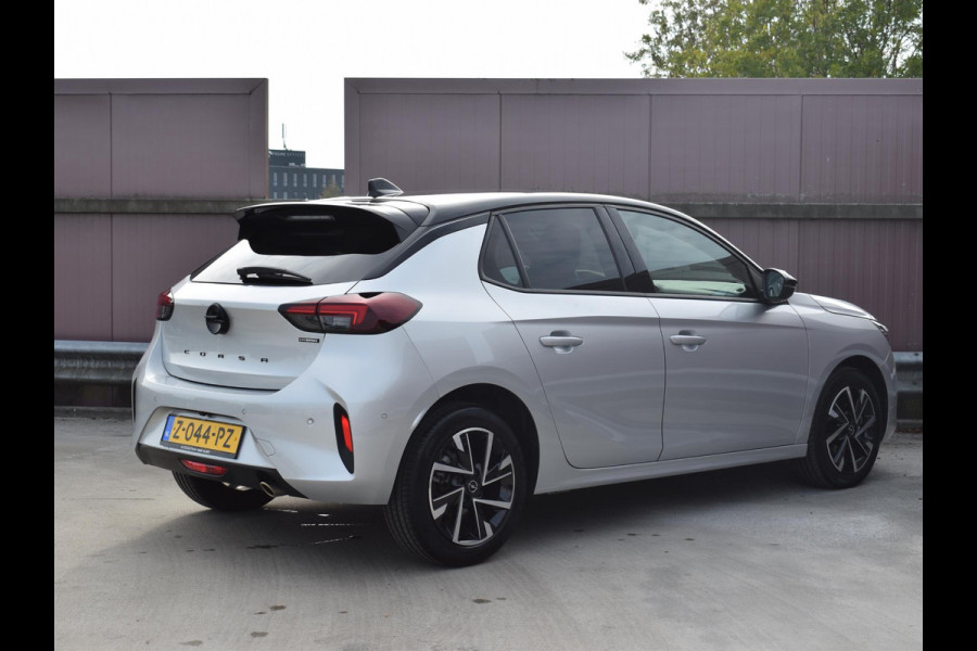 Opel Corsa 1.2 Turbo Hybrid GS 3 FASE | ACHTERUITRIJCAMERA + SENSOREN | CARPLAY | E.C.C. Opel Corsa 1.2 Turbo Hybrid GS 3 FASE | ACHTERUITRIJCAMERA + SENSOREN | CARPLAY | E.C.C.
