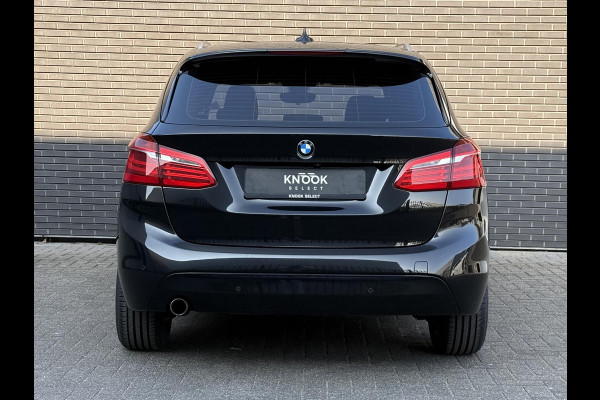 BMW 2 Serie Active Tourer 218i Sport / Camera / Sportleder / Head Up BMW 2 Serie Active Tourer 218i Sport / Camera / Sportleder / Head Up