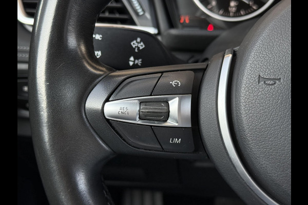 BMW 2 Serie Active Tourer 218i Sport / Camera / Sportleder / Head Up BMW 2 Serie Active Tourer 218i Sport / Camera / Sportleder / Head Up