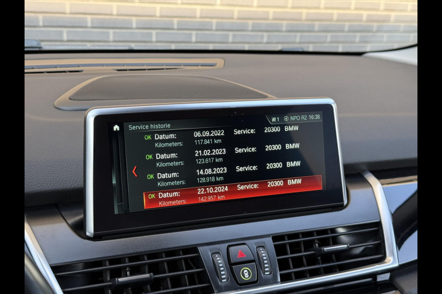 BMW 2 Serie Active Tourer 218i Sport / Camera / Sportleder / Head Up BMW 2 Serie Active Tourer 218i Sport / Camera / Sportleder / Head Up