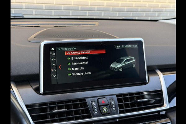 BMW 2 Serie Active Tourer 218i Sport / Camera / Sportleder / Head Up BMW 2 Serie Active Tourer 218i Sport / Camera / Sportleder / Head Up
