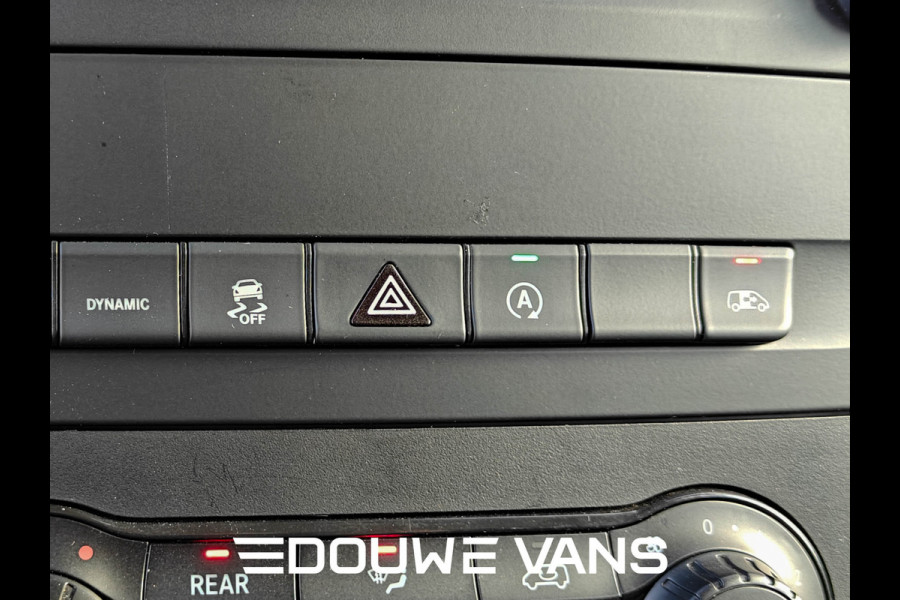 Mercedes-Benz Vito 124 Dubbel Cabine Automaat 237 PK 6 Persoons 9G-Tronic N1 Grijs Kenteken