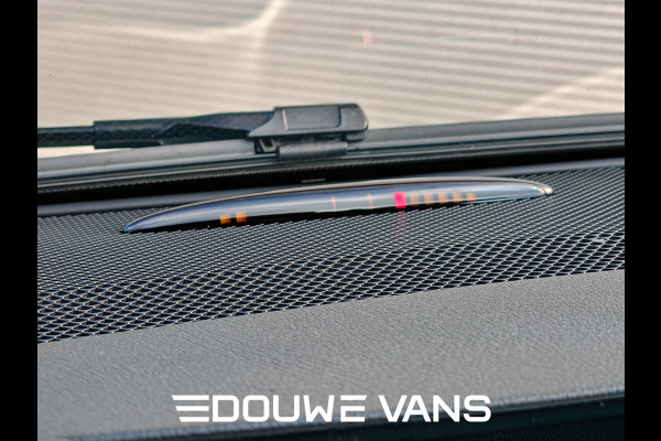 Mercedes-Benz Vito 124 Dubbel Cabine Automaat 237 PK 6 Persoons 9G-Tronic N1 Grijs Kenteken