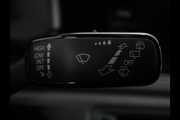 Volkswagen Polo 1.0 TSI DSG Comfortline | Navigatie | Apple Carplay/Android Auto | Climate Control | Adaptive Cruise Control | Extra Getint Glas Volkswagen Polo 1.0 TSI DSG Comfortline | Navigatie | Apple Carplay/Android Auto | Climate Control | Adaptive Cruise Control | Extra Getint Glas