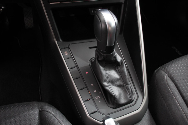 Volkswagen Polo 1.0 TSI DSG Comfortline | Navigatie | Apple Carplay/Android Auto | Climate Control | Adaptive Cruise Control | Extra Getint Glas Volkswagen Polo 1.0 TSI DSG Comfortline | Navigatie | Apple Carplay/Android Auto | Climate Control | Adaptive Cruise Control | Extra Getint Glas