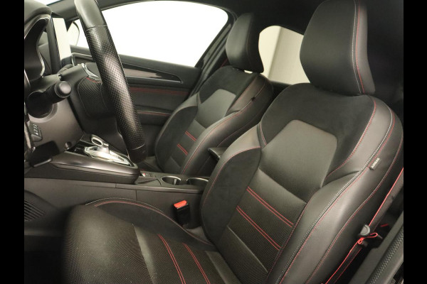 Renault Arkana 1.6 E-Tech Hybrid 145 R.S. Line | Trekhaak | Stoel & stuurverwarming | Adaptive cruise | Camera | Carplay | Navigatie | Keyless | Leder/Alcantara Renault Arkana 1.6 E-Tech Hybrid 145 R.S. Line | Trekhaak | Stoel & stuurverwarming | Adaptive cruise | Camera | Carplay | Navigatie | Keyless | Leder/Alcantara