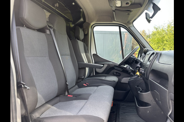 Renault Master 2.3 DCI E6 / L2H2 / IMPERIAAL / 2x SCHUIFDEUR / CAMERA / NAVI / AIRCO / CRUISE CONTROL